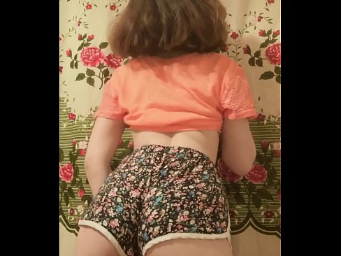 ❤️ Sexy matashin jariri yana cire guntun wando a kyamara ️❌ Batsa vk ﹏
